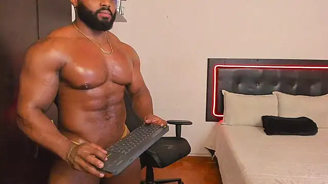 Snapshot of Joseph_palaciios chatting on 11.03.25 Joseph palaciios online show from 11.03.25