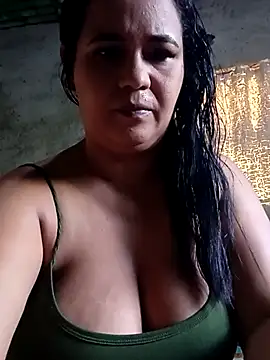 Snapshot of meliza87 chatting on 11.09.25 meliza87 online show from 11.09.25