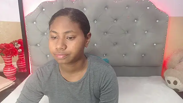 valentinavega18x online show from 11.22.25