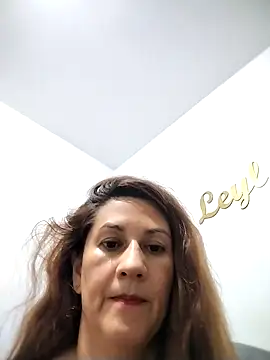 Snapshot of Suki_Pink chatting on 10.30.25 Suki Pink online show from 10.30.25