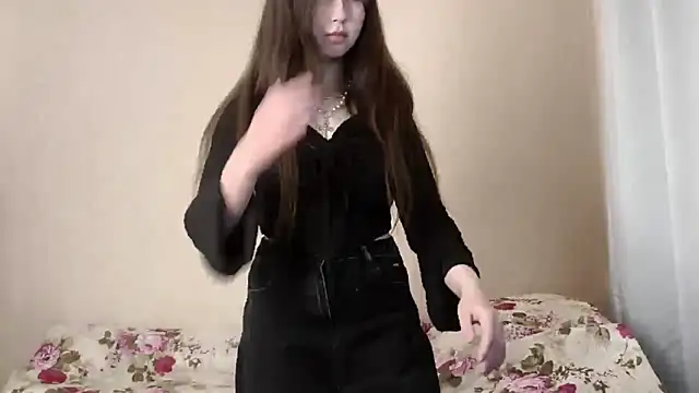 Monibronce online show from 11.05.25