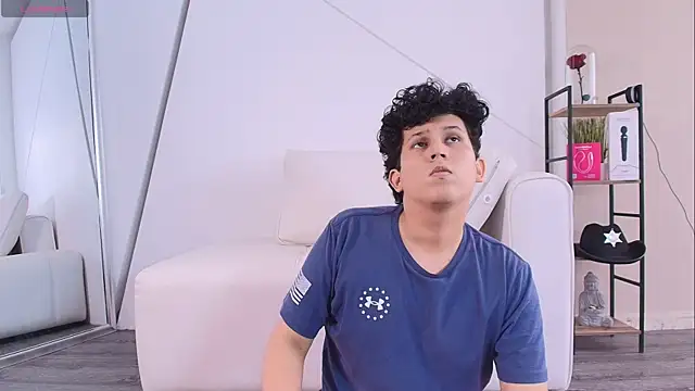 Snapshot of DamianVice chatting on 11.07.25 DamianVice online show from 11.07.25