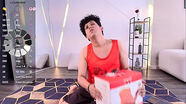 Snapshot of DamianVice chatting on 11.11.25 DamianVice online show from 11.11.25