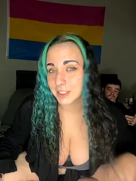 Snapshot of Chaos_Reign chatting on 11.27.25 Chaos Reign online show from 11.27.25