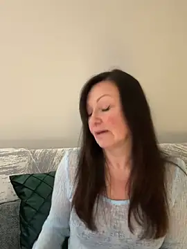 HotLdyllic online show from 03.05.26