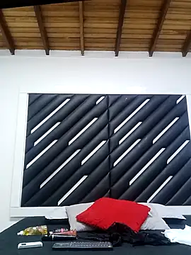 Samaraa Lee online show from 12.15.25