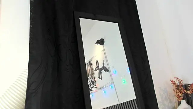 Cloe Bonne online show from 12.22.25