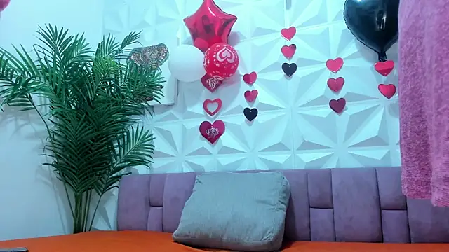 Snapshot of Anggie_Miller chatting on 02.26.26 Anggie Miller online show from 02.26.26