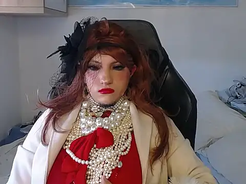 Snapshot of VanesaCrossic chatting on 10.07.25 VanesaCrossic online show from 10.07.25