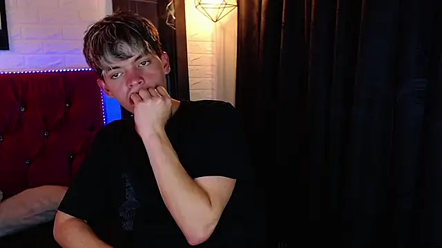 frankboyx online show from 11.17.25