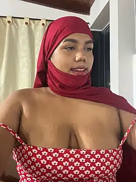 Snapshot of kadira6_ chatting on 11.25.25 kadira6 online show from 11.25.25