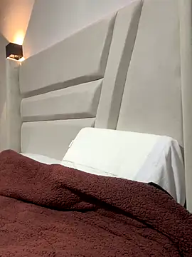 Snapshot of Kat_Joe chatting on 11.03.25 Kat Joe online show from 11.03.25