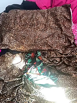 Snapshot of superwetpeach chatting on 02.12.26 superwetpeach online show from 02.12.26