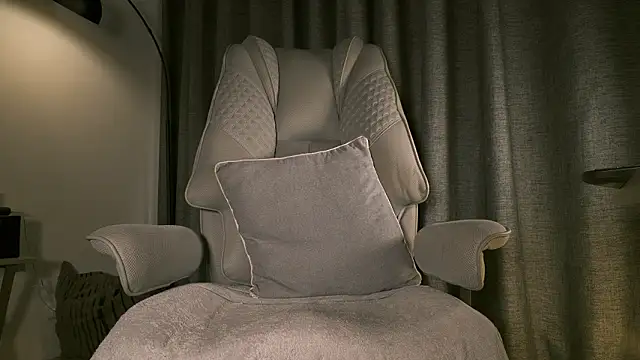 lianewhite online show from 03.18.26