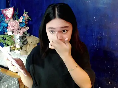 lustfullakim online show from 12.20.25