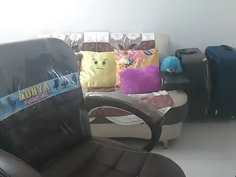 Snapshot of LovelyDancy chatting on 11.16.25 LovelyDancy online show from 11.16.25