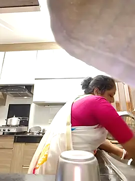 Snapshot of Hot-Sana2 chatting on 04.13.26 Hot-Sana2 online show from 04.13.26