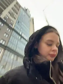 Snapshot of KristiRich chatting on 11.25.25 KristiRich online show from 11.25.25