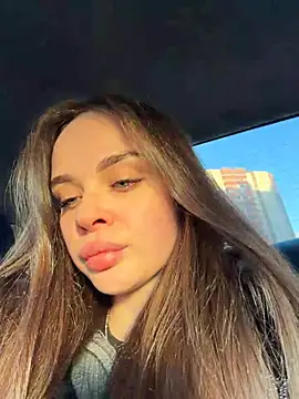 Snapshot of KristiRich chatting on 12.14.25 KristiRich online show from 12.14.25