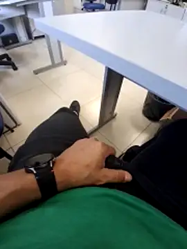 Snapshot of Kasadosfd chatting on 02.04.26 Kasadosfd online show from 02.04.26