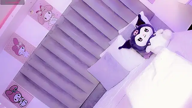 ClaudiaSophia online show from 04.17.26