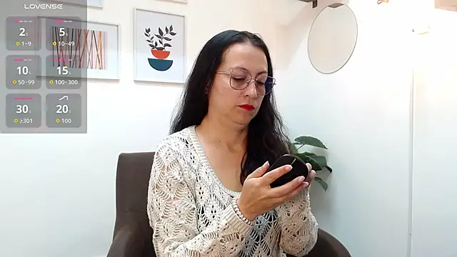 Lauryn Jones online show from 03.25.26