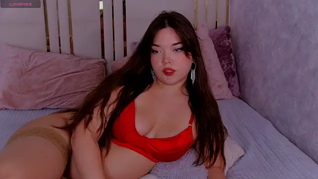 NaomiAster online show from 12.01.25