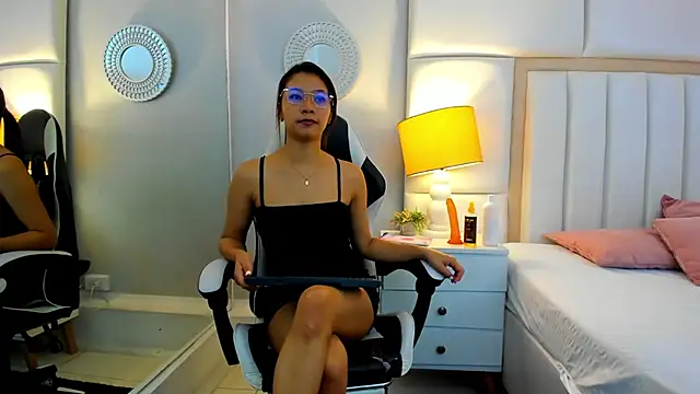 Snapshot of BriannaRivera chatting on 12.15.25 BriannaRivera online show from 12.15.25