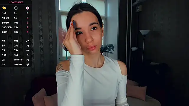 JacalynSchreiber online show from 11.25.25