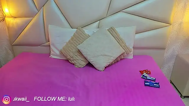 Snapshot of laurettedela_rouse chatting on 11.24.25 laurettedela rouse online show from 11.24.25