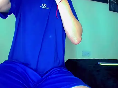 Snapshot of Sebastian_Loaiza chatting on 11.14.25 Sebastian Loaiza online show from 11.14.25