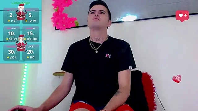 Snapshot of Sebastian_Loaiza chatting on 12.14.25 Sebastian Loaiza online show from 12.14.25