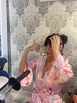 Snapshot of _Kylei_7 chatting on 11.02.25 Kylei 7 online show from 11.02.25