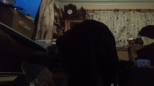 jigglethaypussi online show from 12.17.25