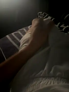 Snapshot of BigDickAmo chatting on 11.05.25 BigDickAmo online show from 11.05.25