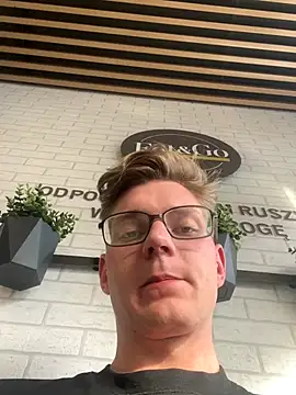 Niesmialyy online show from 11.01.25