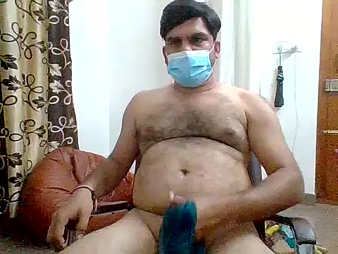 Snapshot of funnyboy_069 chatting on 11.15.25 funnyboy 069 online show from 11.15.25