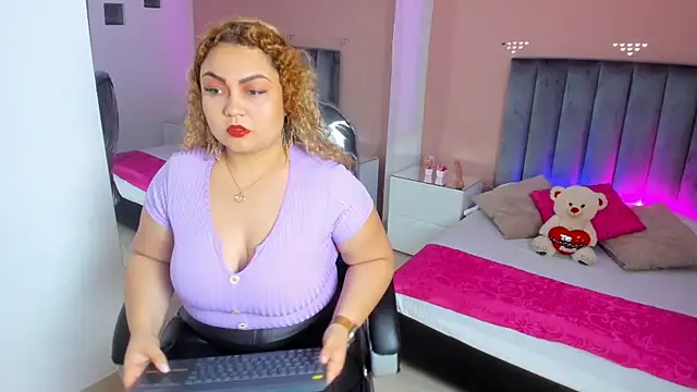 Sweet Rosee  online show from 12.16.25