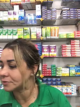 Snapshot of imoly_ chatting on 11.02.25 imoly  online show from 11.02.25