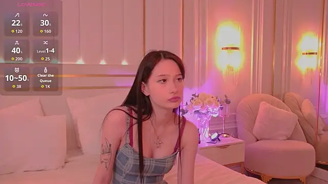 GladysMoore online show from 11.03.25