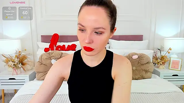 Snapshot of MonaRicci chatting on 02.20.26 MonaRicci online show from 02.20.26