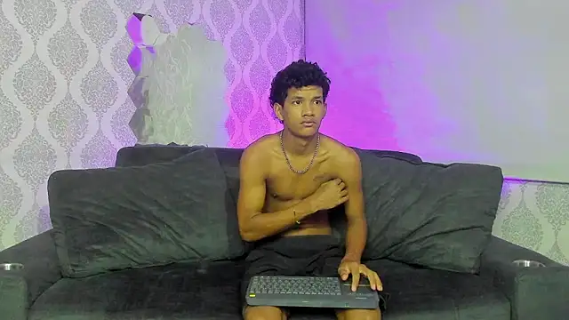 Snapshot of Boy_savoy chatting on 02.09.26 Boy savoy online show from 02.09.26