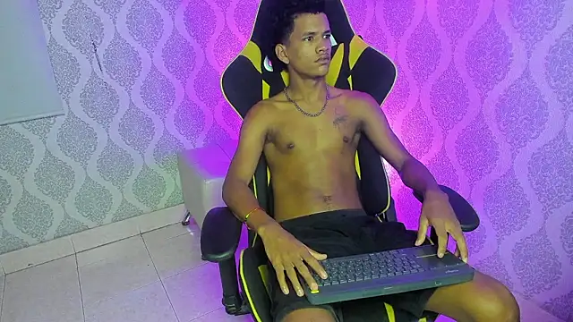 Snapshot of Boy_savoy chatting on 02.26.26 Boy savoy online show from 02.26.26