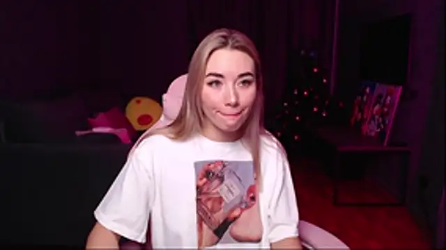 Rosie Mac online show from 12.15.25