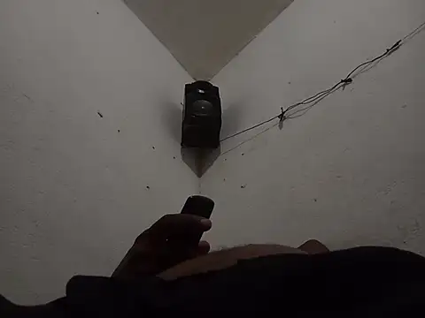 Snapshot of negrocomomisuerte chatting on 11.05.25 negrocomomisuerte online show from 11.05.25