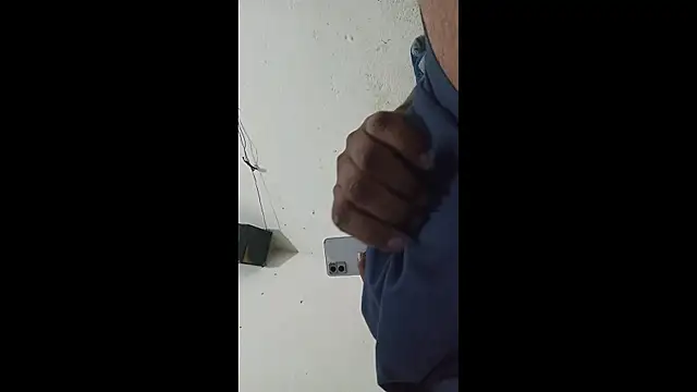 Snapshot of negrocomomisuerte chatting on 11.13.25 negrocomomisuerte online show from 11.13.25