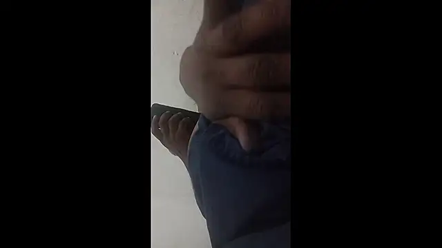 Snapshot of negrocomomisuerte chatting on 11.25.25 negrocomomisuerte online show from 11.25.25