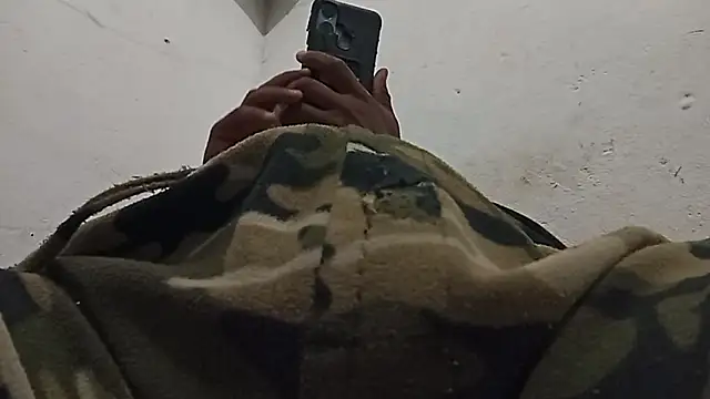 Snapshot of negrocomomisuerte chatting on 11.26.25 negrocomomisuerte online show from 11.26.25