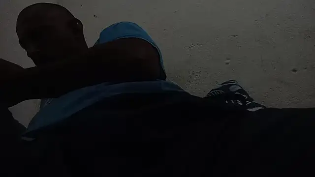 Snapshot of negrocomomisuerte chatting on 11.30.25 negrocomomisuerte online show from 11.30.25