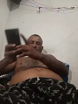 Snapshot of negrocomomisuerte chatting on 12.18.25 negrocomomisuerte online show from 12.18.25